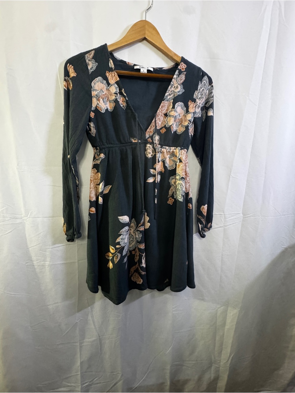 O'Neill Black Floral V-Neck Long Sleeve Dress